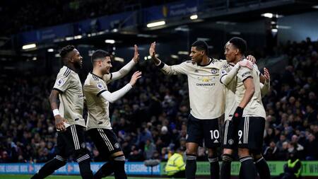 Premier League, Festejo del Manchester United ante el Burnley, REUTERS