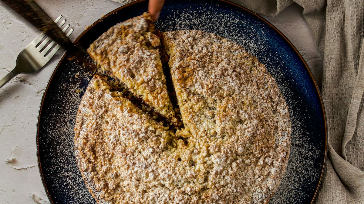 El bizcochuelo de avena más rico del mundo se hace en licuadora y con solo 4 ingredientes: cómo preparlo