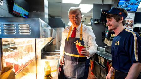 Donald Trump en un restaurante reconocido de comidas rápidas. Foto: Reuters.