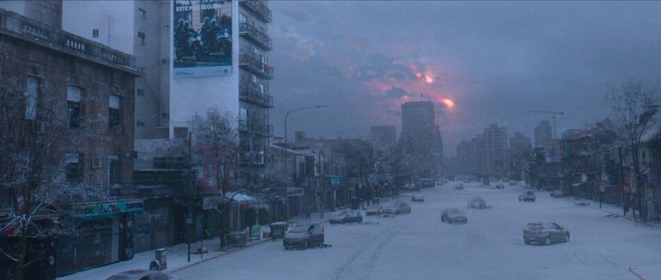 Las luces en el cielo en El Eternauta. Foto: Netflix