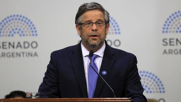 Rubinstein advirtió que el multitudinario velatorio en Casa Rosada de Maradona podría generar "consecuencias impredecibles"