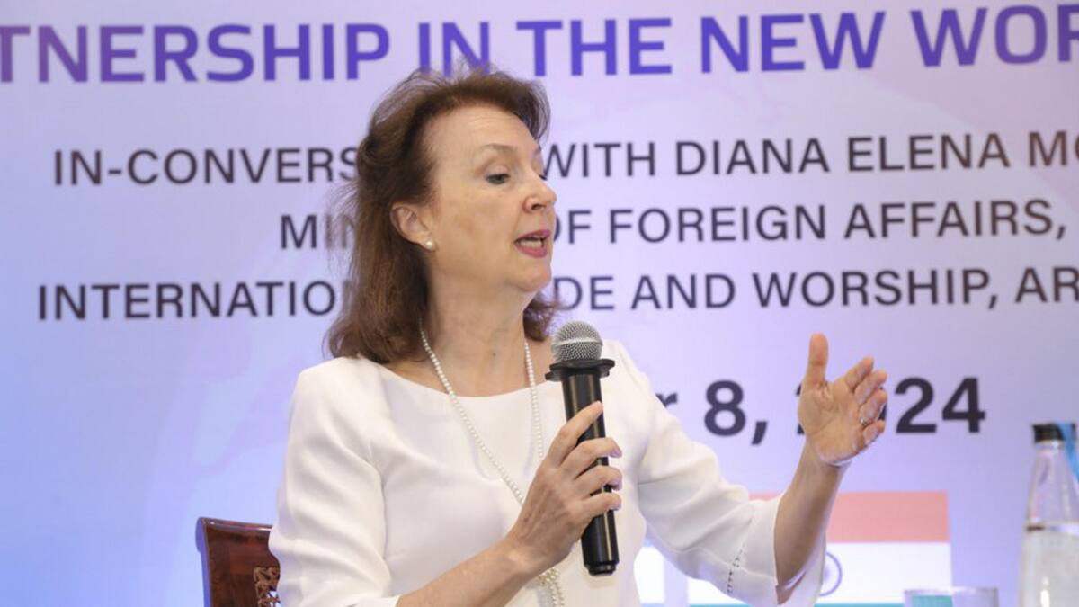 Diana Mondino, canciller de Argentina, en su viaje a India. Foto: EFE.