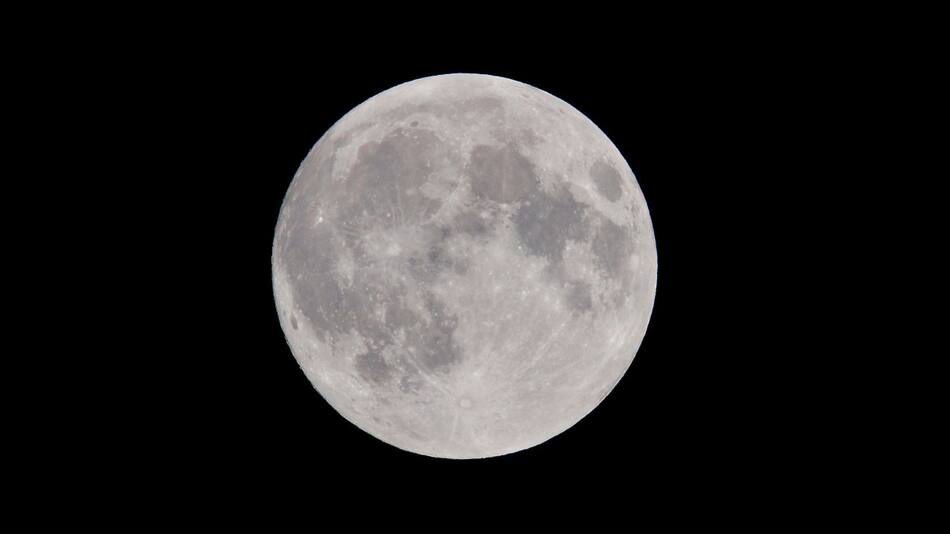 Luna. Pexels
