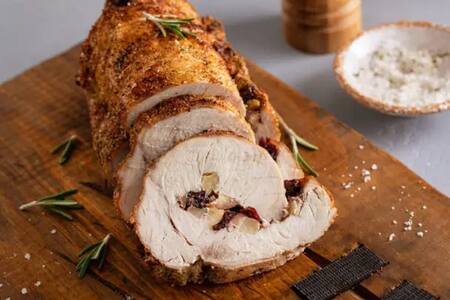 Lomo de cerdo relleno. Foto: Unsplash