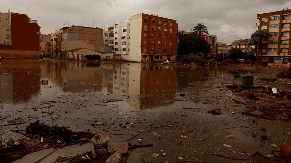 La catástrofe DANA ya dejó un saldo de 220 muertos en Valencia, España. Foto: Reuters.