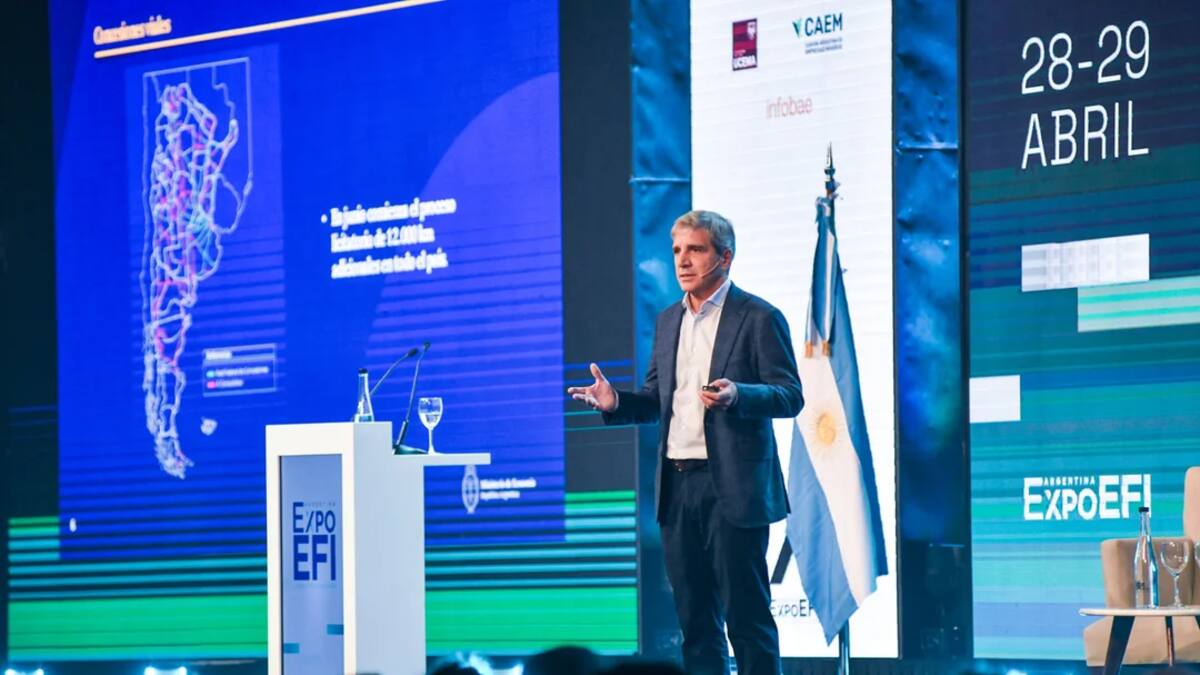 Luis Caputo en la ExpoEFI.