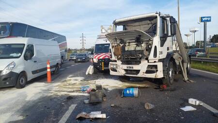 Un hombre murió tras ser aplastado por su propio camión en la Panamericana. Foto: NA