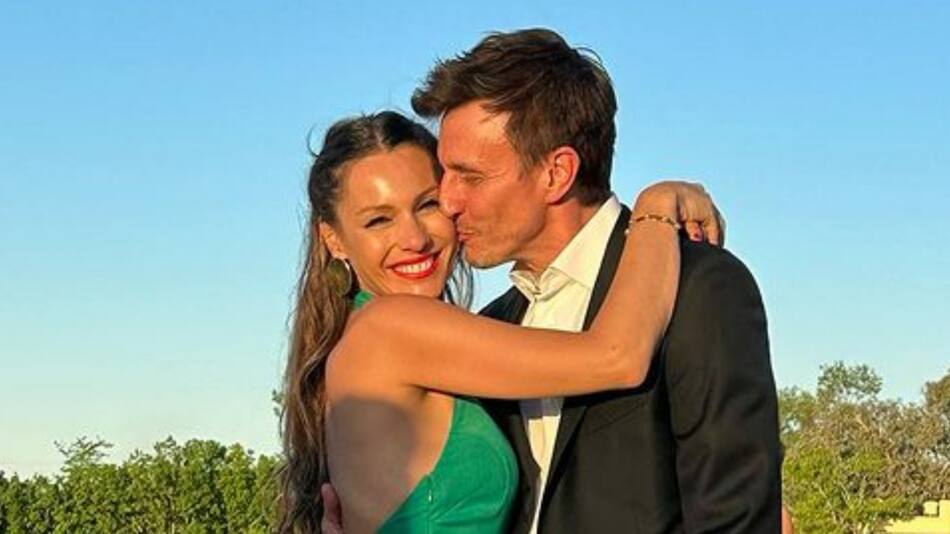 Pampita y Roberto García Moritán. Foto: Instagram.