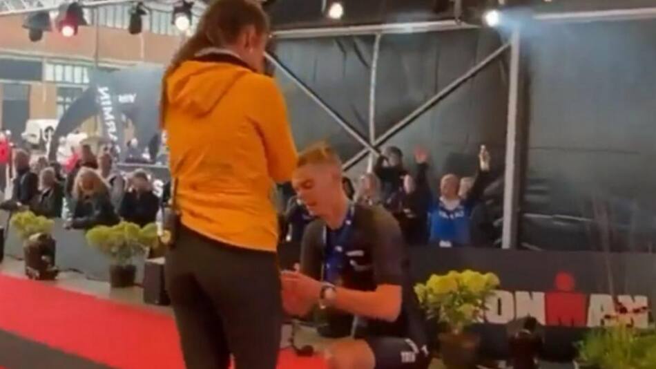 Atleta le pide casamiento a su pareja. Foto: captura de video.