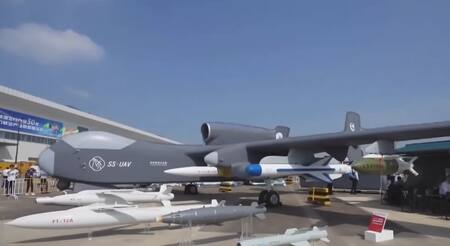 El Jiu Tian es capaz de lanzar enjambres de drones. Foto: captura