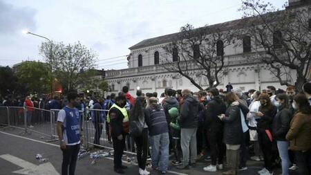 Operativo de seguridad y controles antes de partido de fútbol, NA
