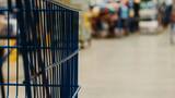 El consumo masivo cayó 20,4% interanual en octubre: alerta por el estancamiento de las ventas desde abril
