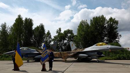 Los aviones F-16 que recibió Ucrania. Foto: Reuters.