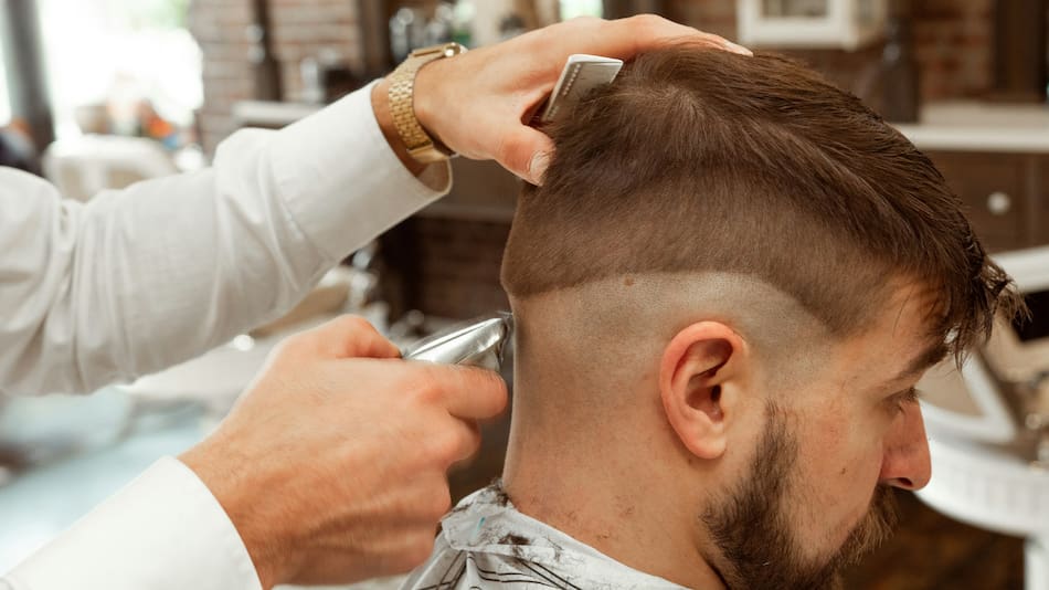 Cortes de cabello para hombres en 2026: tendencias según la edad y el estilo personal.