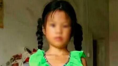 Niña asesinada en China