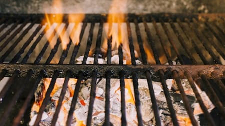 Asado a la parrilla. Foto: NA