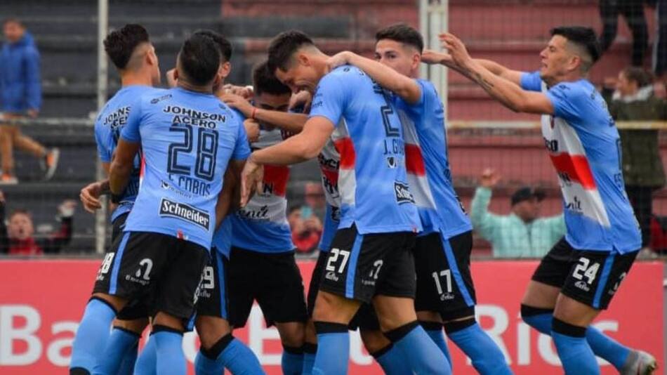 Patronato venció a Independiente por 3 a 1 en Paraná. Foto: NA.