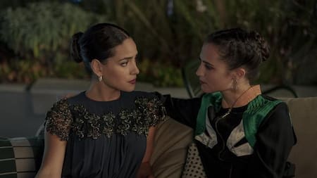 Adria Arjona en escena. Foto: WarnerMedia.