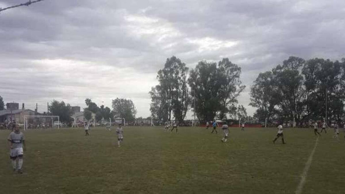 Rayo en medio de un partido