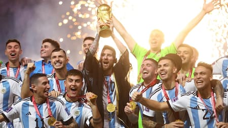 Cómo festejar la Navidad 2025 con Messi: la hora exacta para poner la final Argentina - Francia y que los festejos coincidan con el brindis