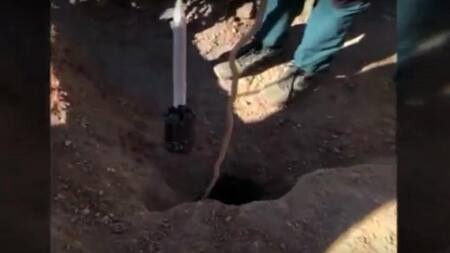 Rescate de nene de dos años caído en pozo en Málaga, España, Reuters