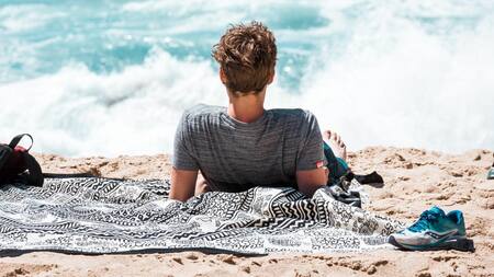 Los adultos que pasan más tiempo al sol reducen hasta un tercio las posibilidades de tener Alzheimer. Foto: Unsplash.