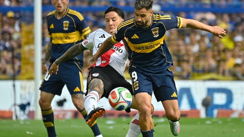 Boca Juniors vs. River Plate; Superclásico.