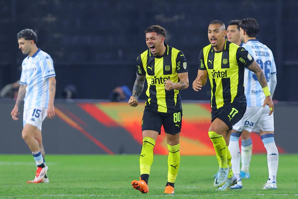Peñarol derrotó a Racing en la Copa Libertadores 2025.