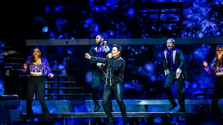 Chayanne deslumbró en su última noche en Argentina: hizo llorar a miles de fans y llevó a Luck Ra al escenario