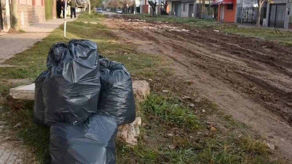 Estaban preparados para cortar el pasto cuando uno de ellos fue asesinado. Foto: gentileza el Litoral.