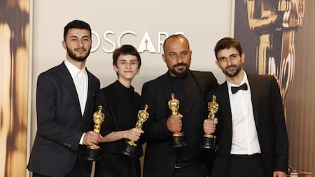 Denuncian que arrestaron al codirector de un documental palestino que ganó el Oscar: qué se sabe de Hamdan Ballal