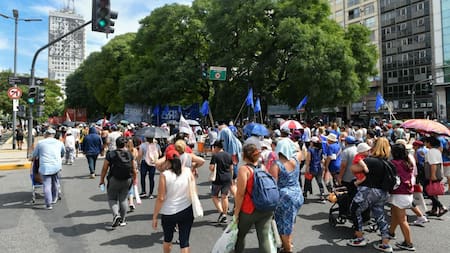 La Justicia inhibió los bienes de varios piqueteros acusados de extorsión: qué se sabe hasta ahora