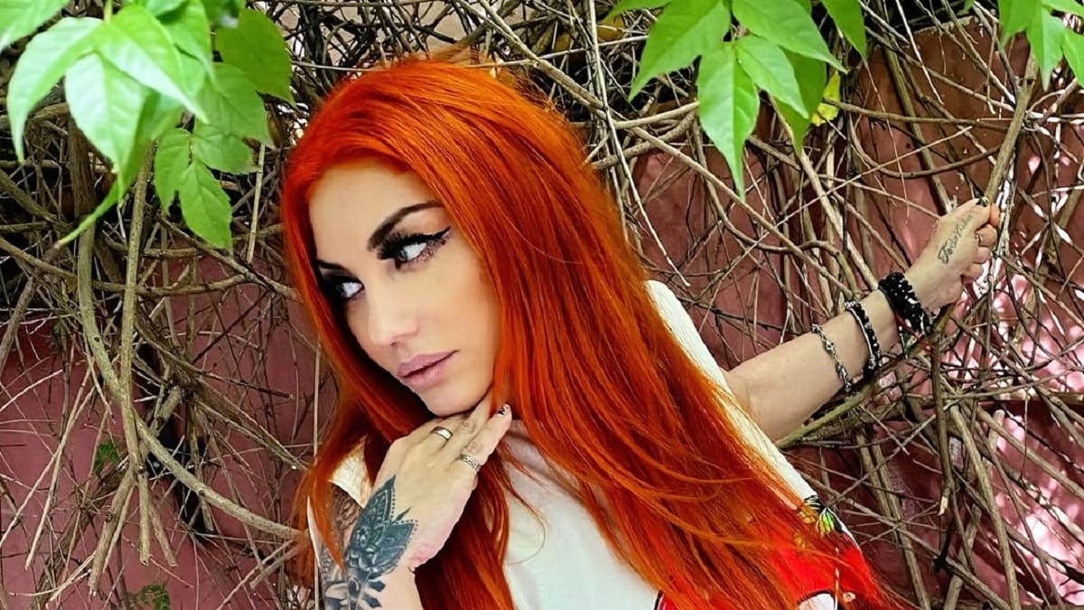 Lourdes de Bandana.