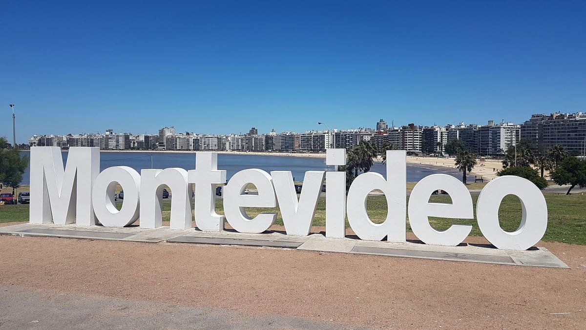Montevideo lidera el ranking del costo de vida en Sudamérica.