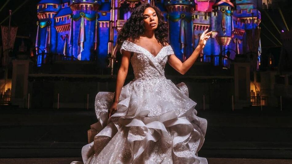 Disney lanzó un vestido de novia en honor a los 50 años de Walt Disney World, EFE