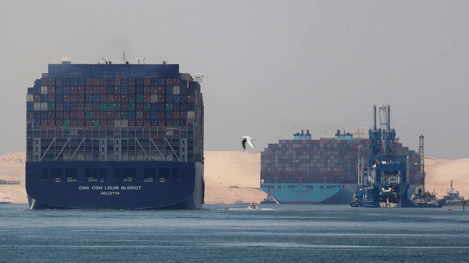 Fuerzas estadounidenses y británicas repelen el "mayor ataque" de los hutíes en el mar Rojo. Foto: Reuters