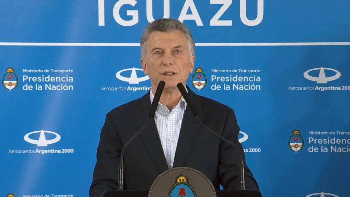 Macri anunció nuevo vuelo de Iguazú a Madrid