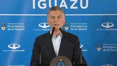 Macri anunció nuevo vuelo de Iguazú a Madrid