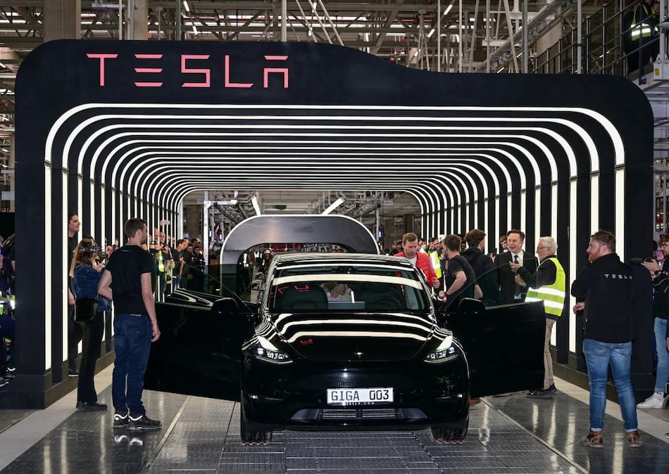 Tesla_Reuters