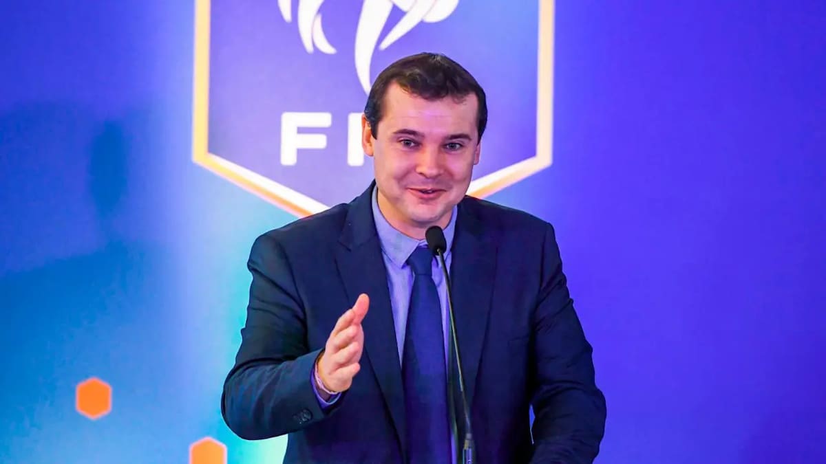Kevin Lamour, dirigente de FIFA despedido por sus críticas al plan de privatización del Mundial.