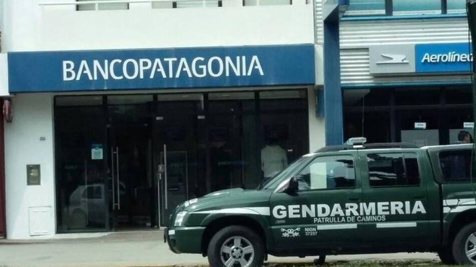 Allanamiento en Banco de El Calafate