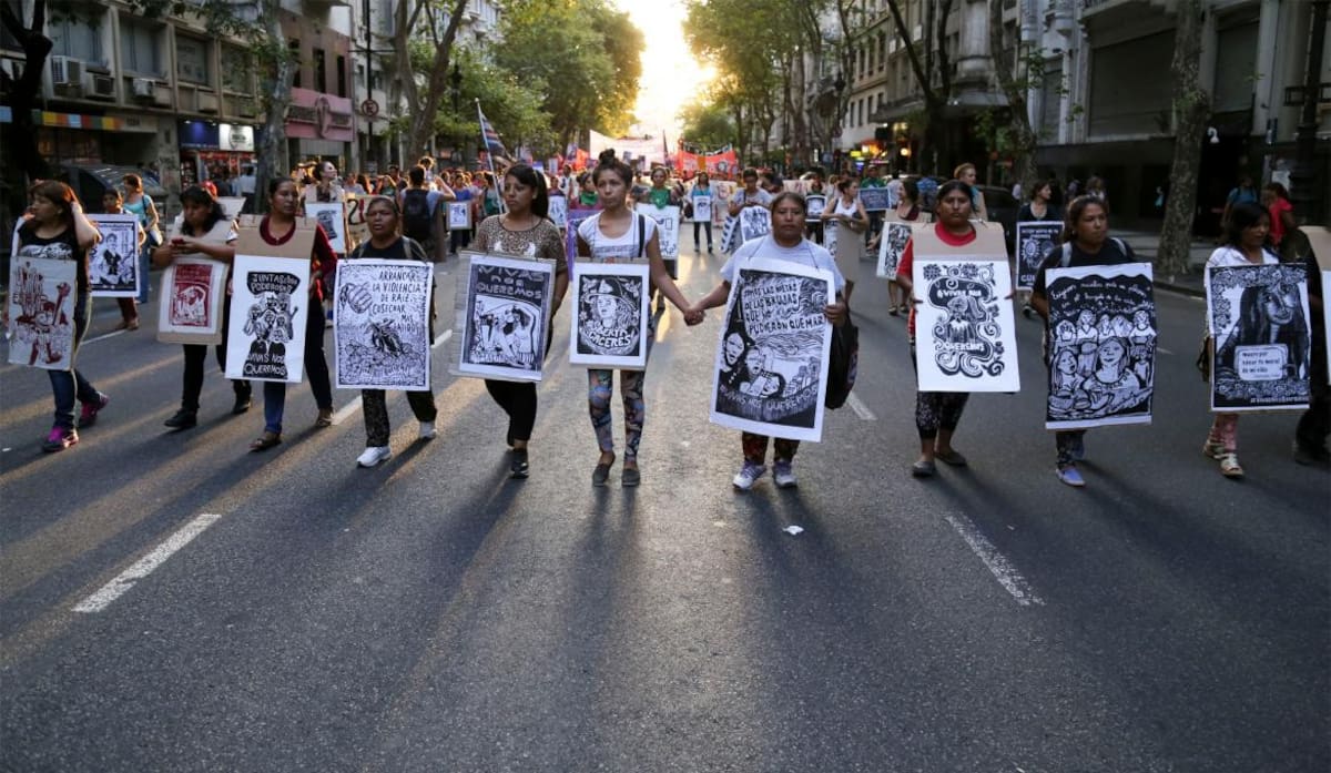 Marcha de mujeres, 8M, violencia de género, sociedad, manifestaciones, NA