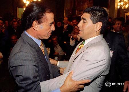 Carlos Menem y Diego Maradona, REUTERS