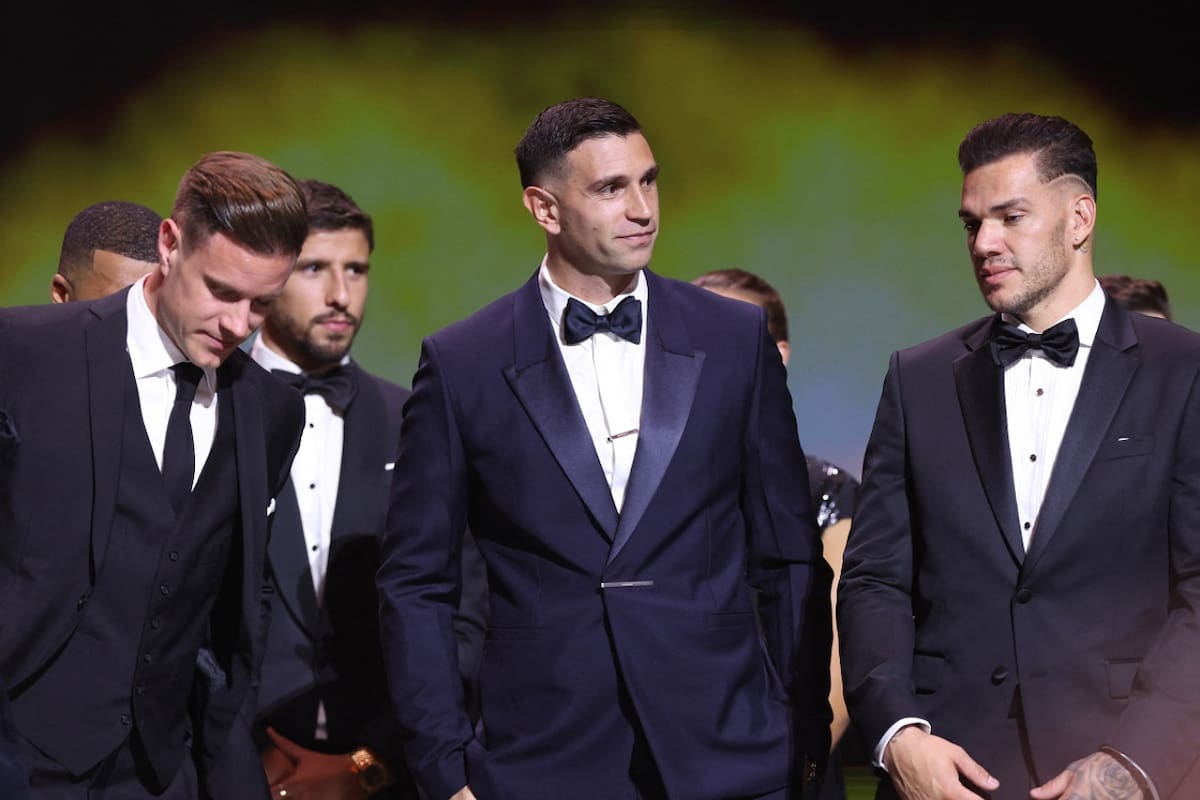 Emiliano "Dibu" Martínez en el Balón de Oro. Foto: Reuters.