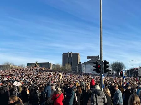 Histórica huelga en Islandia. Foto: X: @FayeKamsika