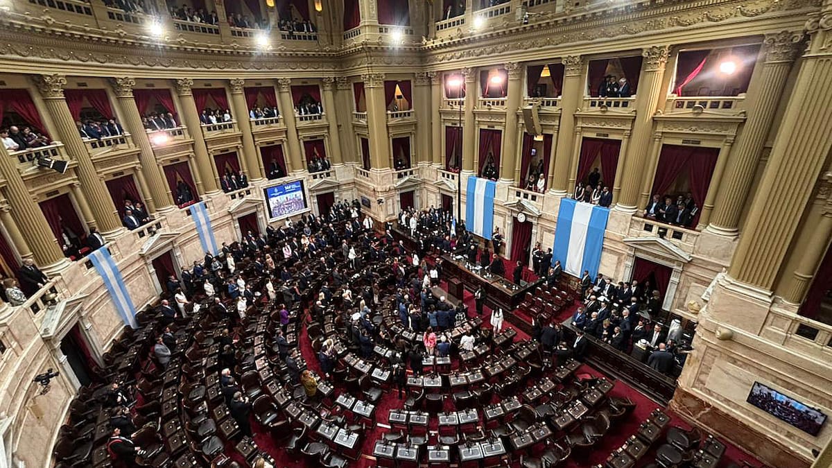 Sesiones ordinarias en el Congreso.