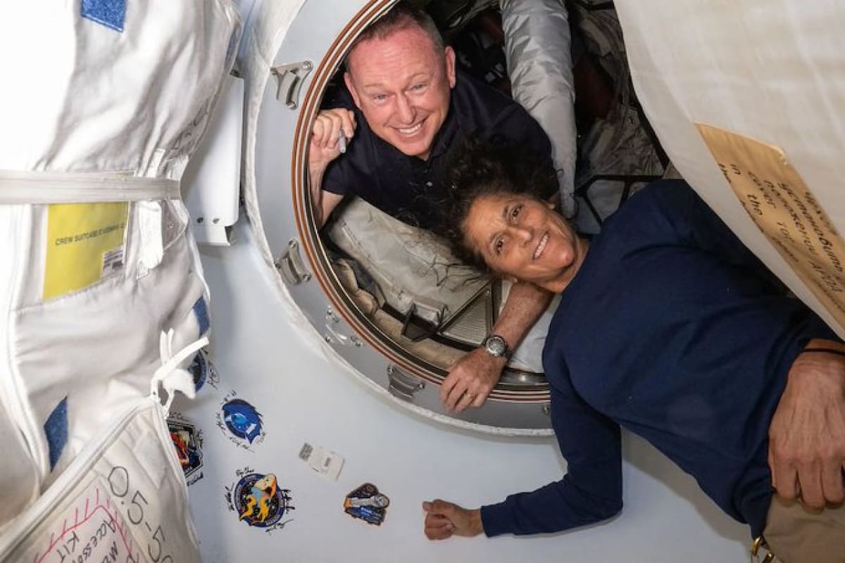 Astronautas varados en el espacio. Foto X.