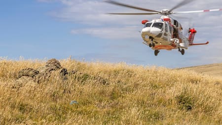 Así opera el AW189, el helicóptero que sostiene la presencia británica en las Malvinas