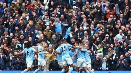 Festejo del Manchester City ante Liverpool por la Premier League. Foto: EFE.