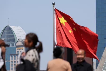 La bandera de China, firme en Shangai. Foto: Reuters/Go Nakamura